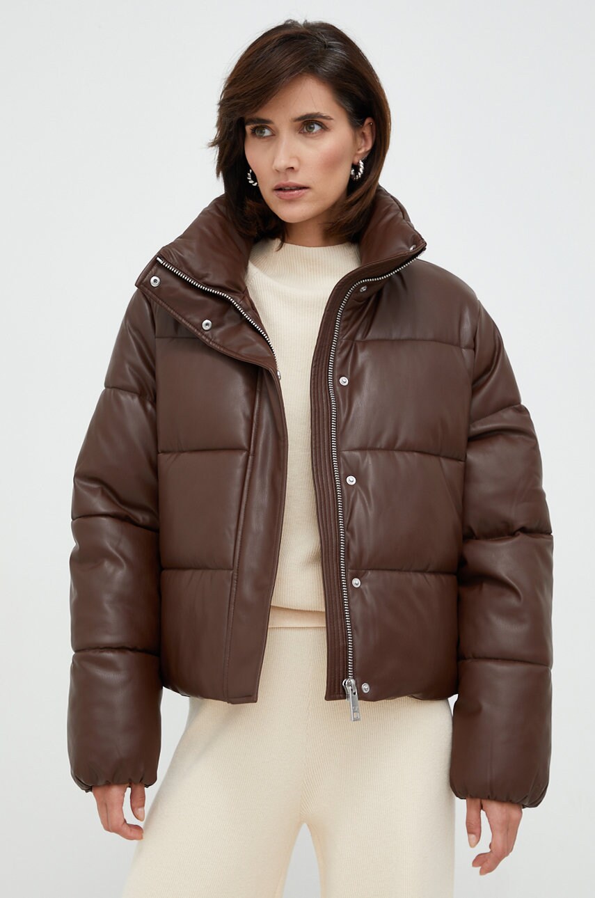 

Яке Calvin Klein в кафяво със зимна изолация, Кафяв