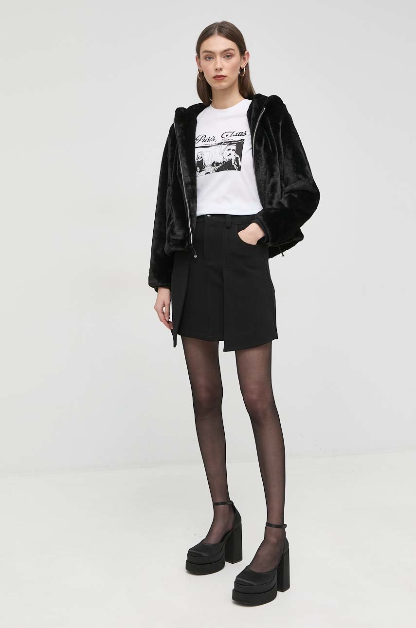 

Куртка Guess женская цвет чёрный переходная