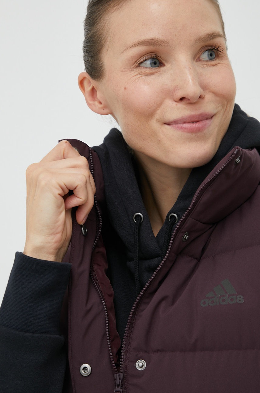 

Пухова безрукавка adidas Performance жіночий колір фіолетовий перехідний
