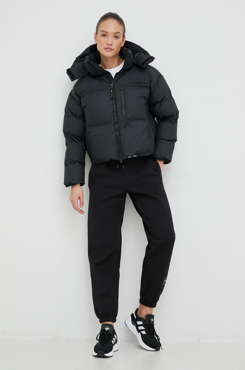 

Куртка adidas by Stella McCartney женская цвет чёрный зимняя oversize
