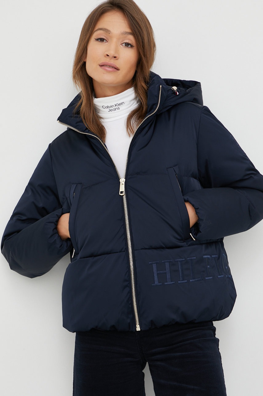 

Пухено яке Tommy Hilfiger в тъмносиньо със зимна изолация, Тъмносин