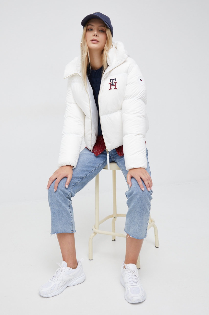 

Пухова куртка Tommy Hilfiger жіноча колір білий зимова