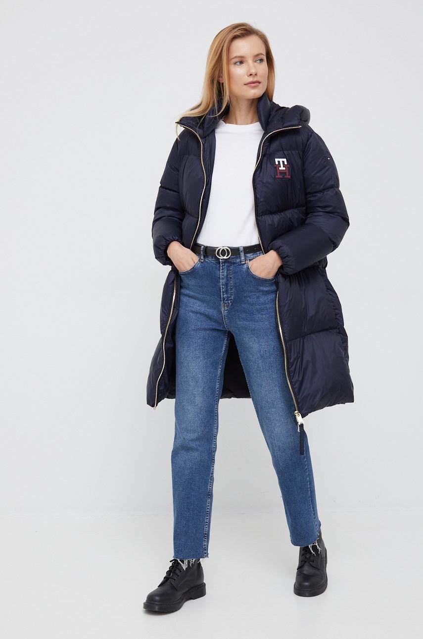 

Пухова куртка Tommy Hilfiger жіноча колір синій зимова