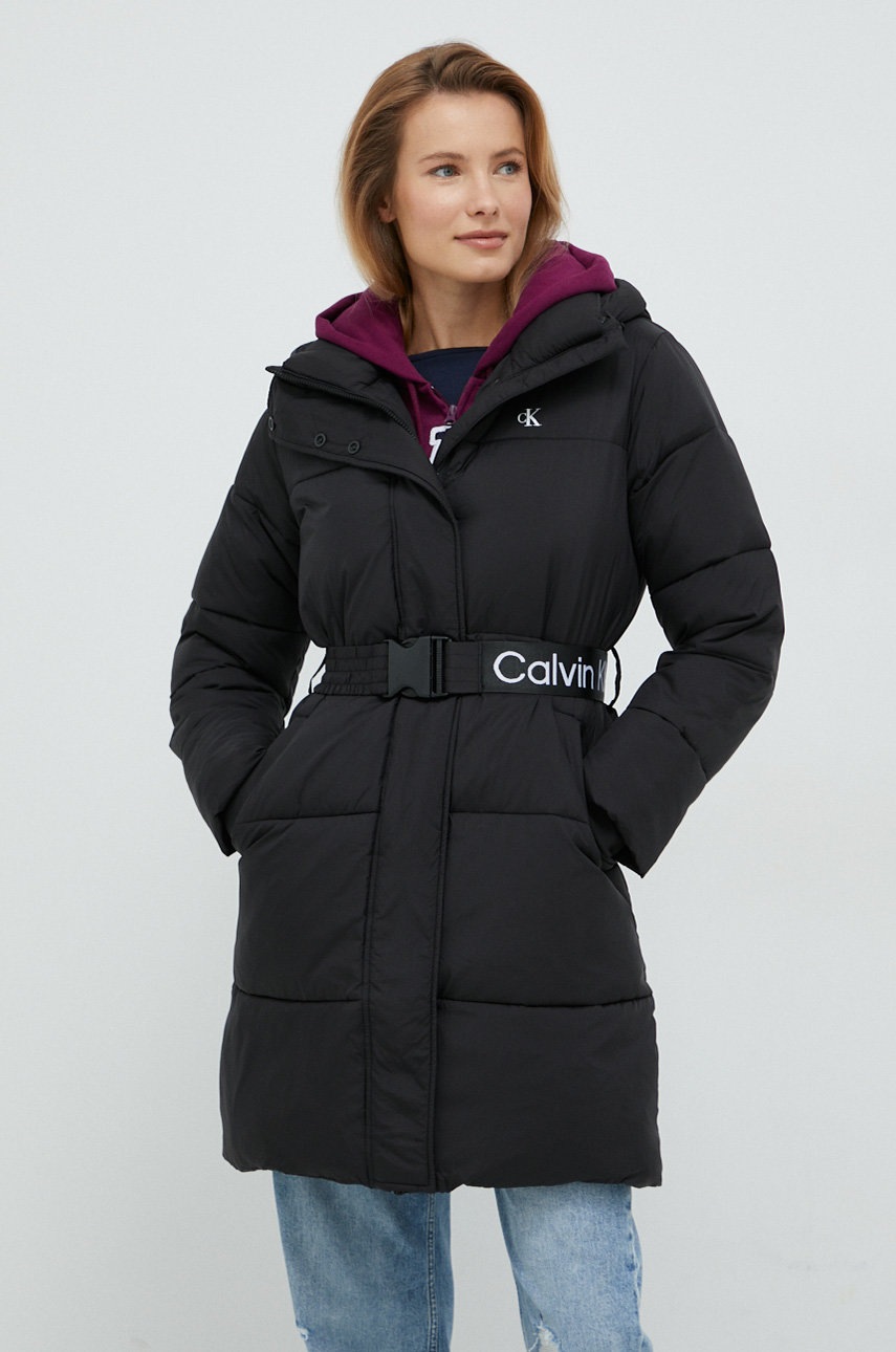 

Яке Calvin Klein Jeans в черно със зимна изолация, Черен