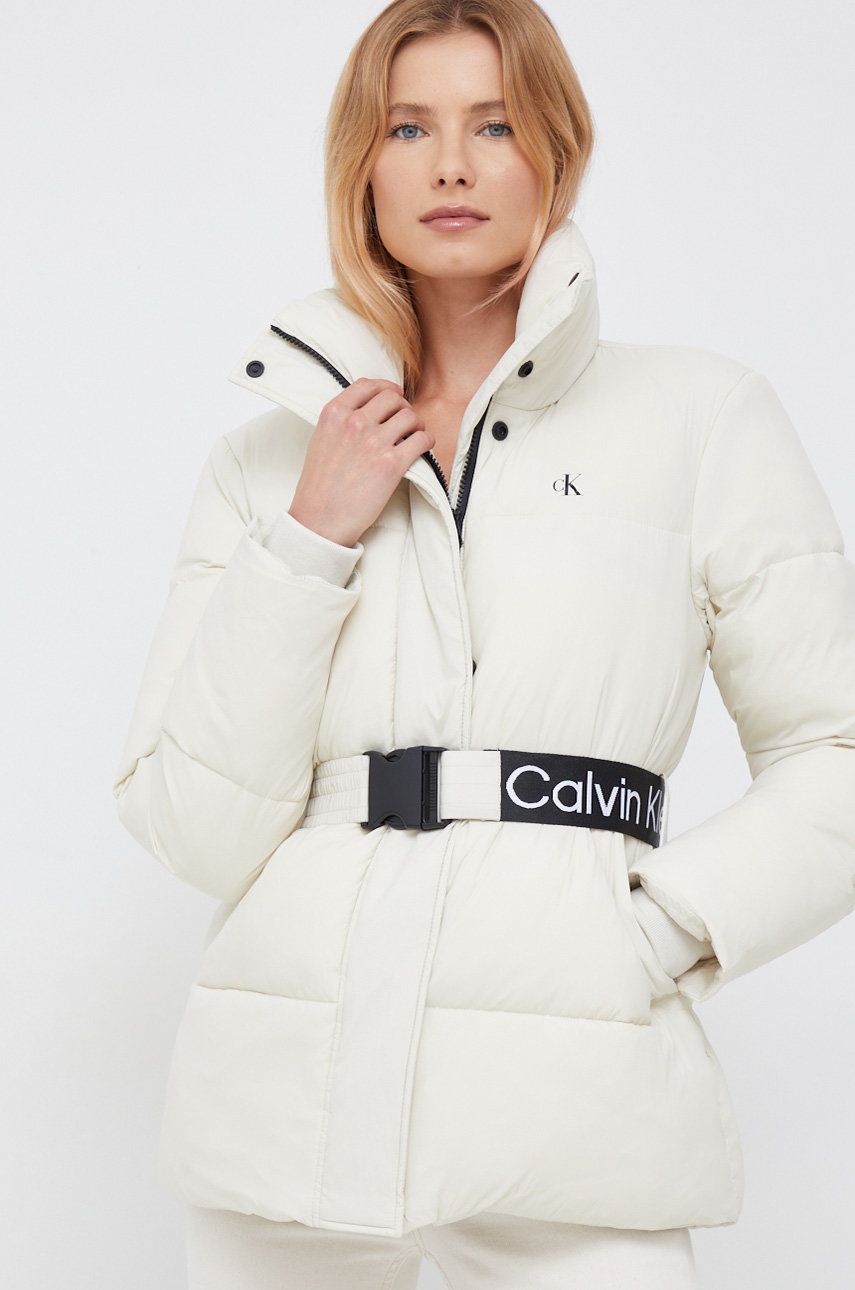 

Яке Calvin Klein Jeans в бежово със зимна изолация, Бежов