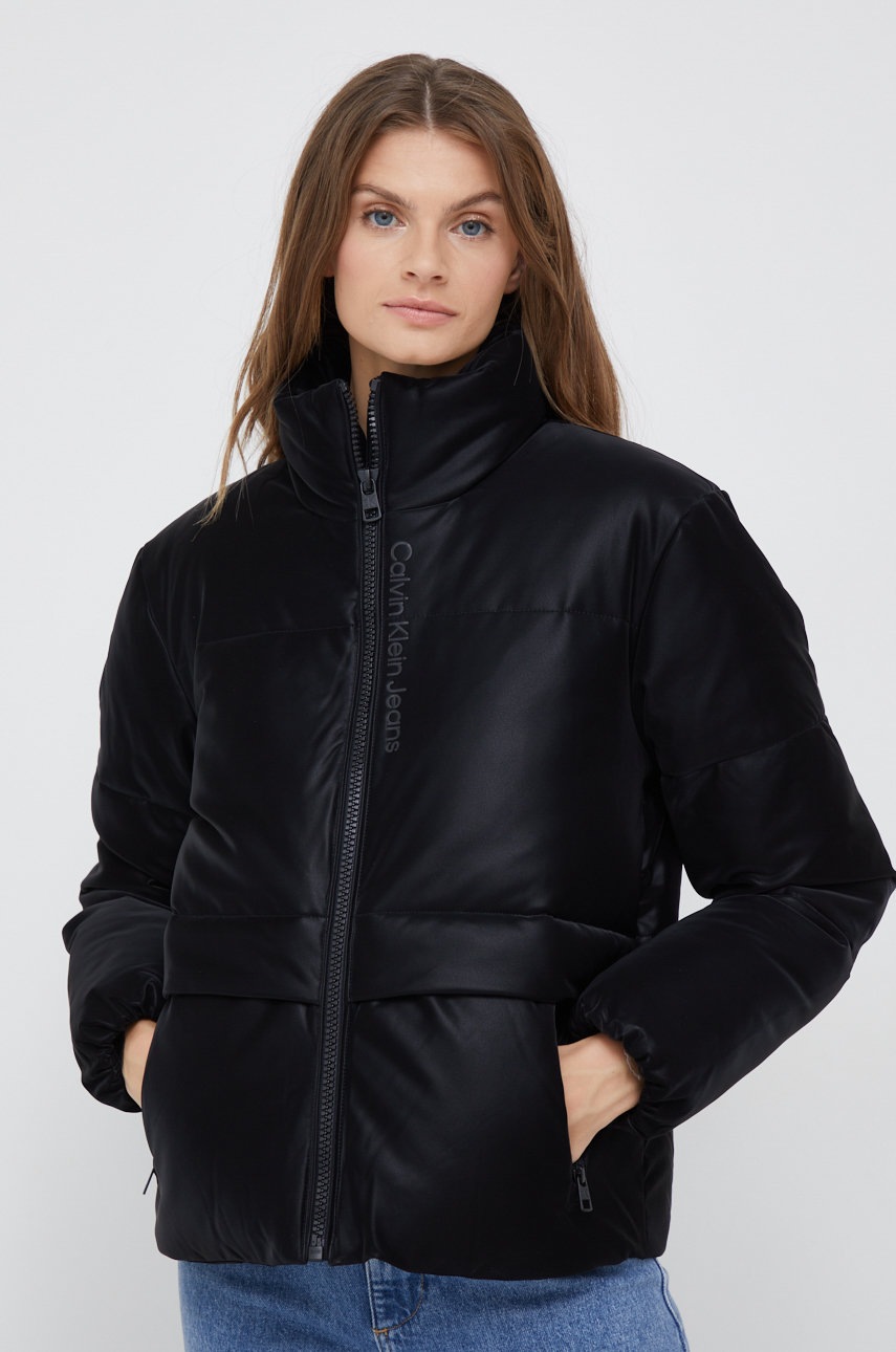 

Яке Calvin Klein Jeans в черно със зимна изолация, Черен