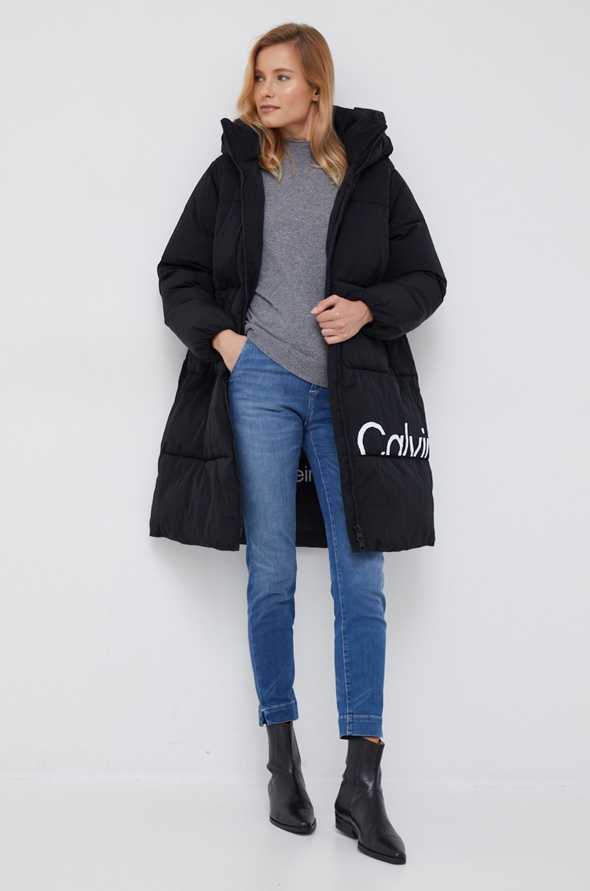 

Яке Calvin Klein Jeans в черно със зимна изолация, Черен