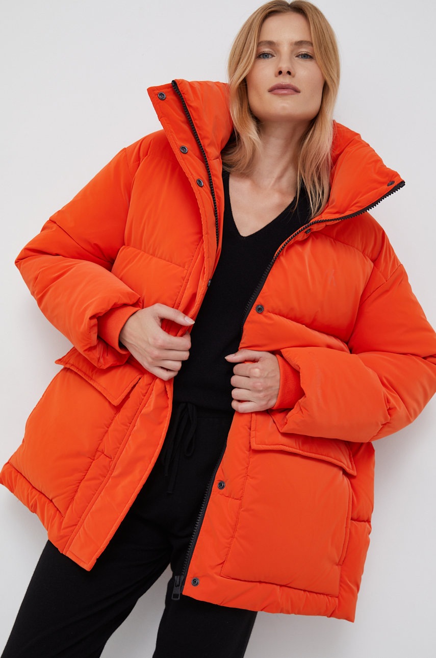 

Яке Calvin Klein Jeans в оранжево със зимна изолация, Оранжев