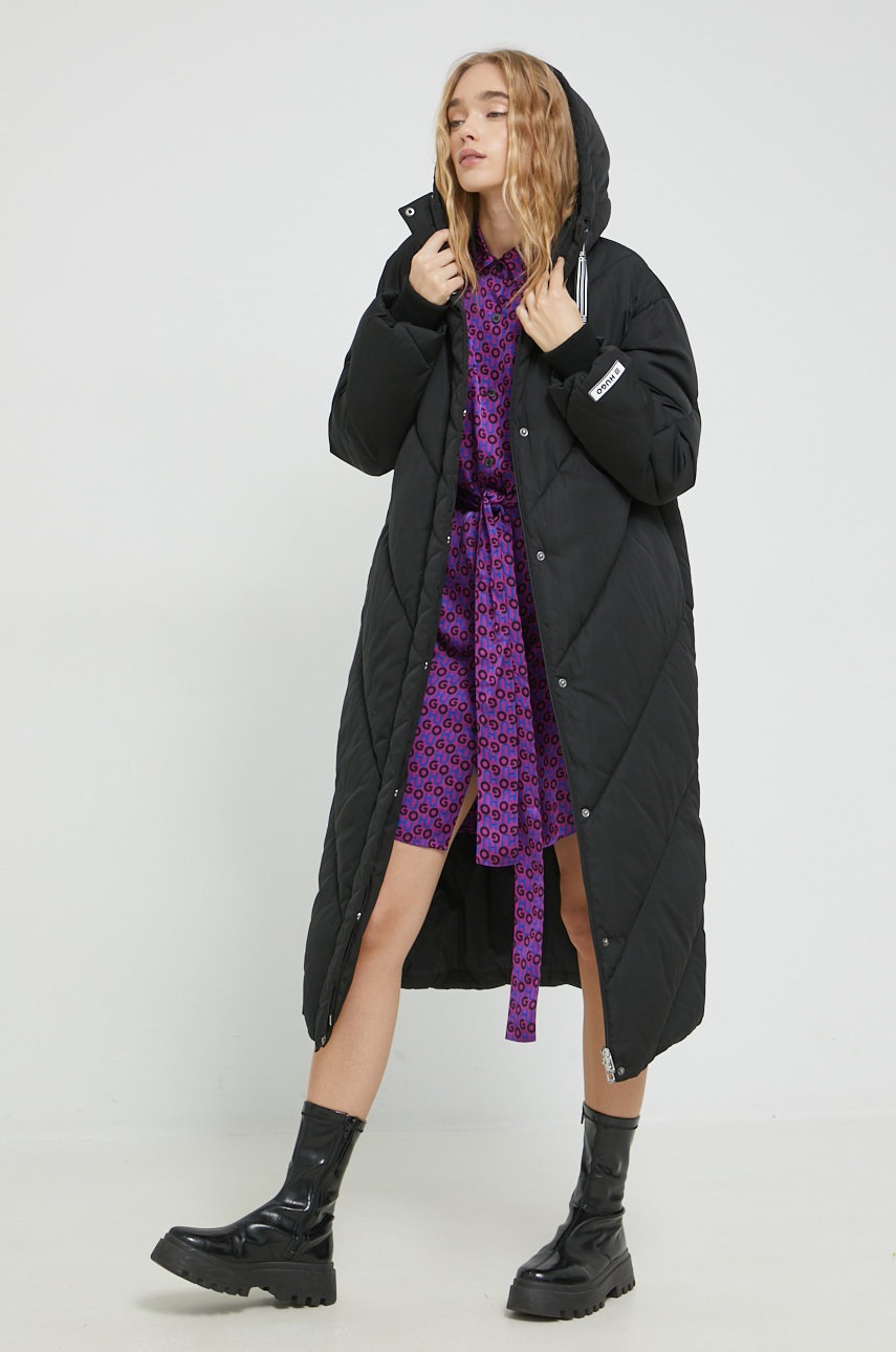 

Куртка HUGO женская цвет чёрный зимняя oversize
