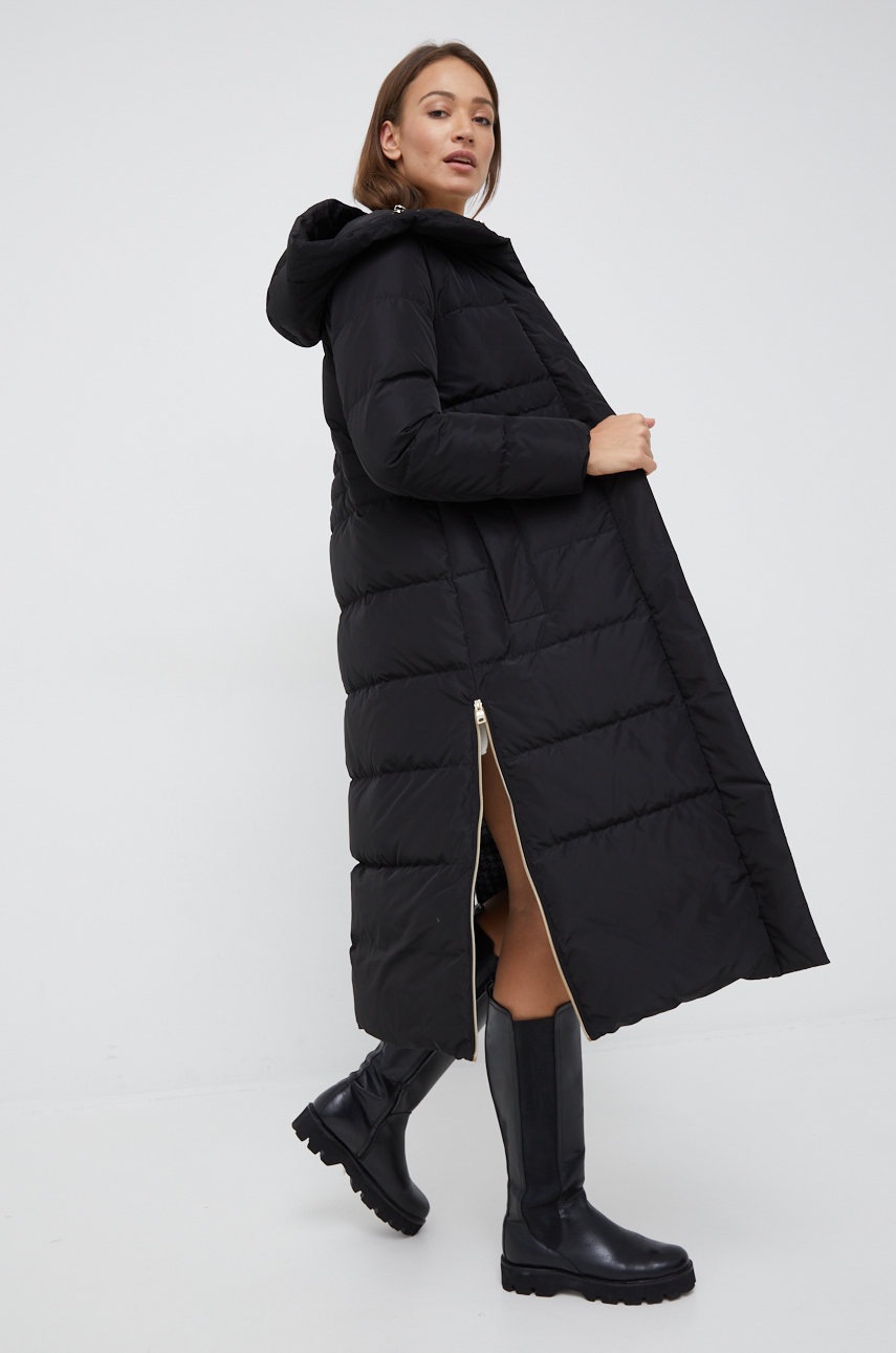 

Пухено яке Geox в черно със зимна изолация, Черен