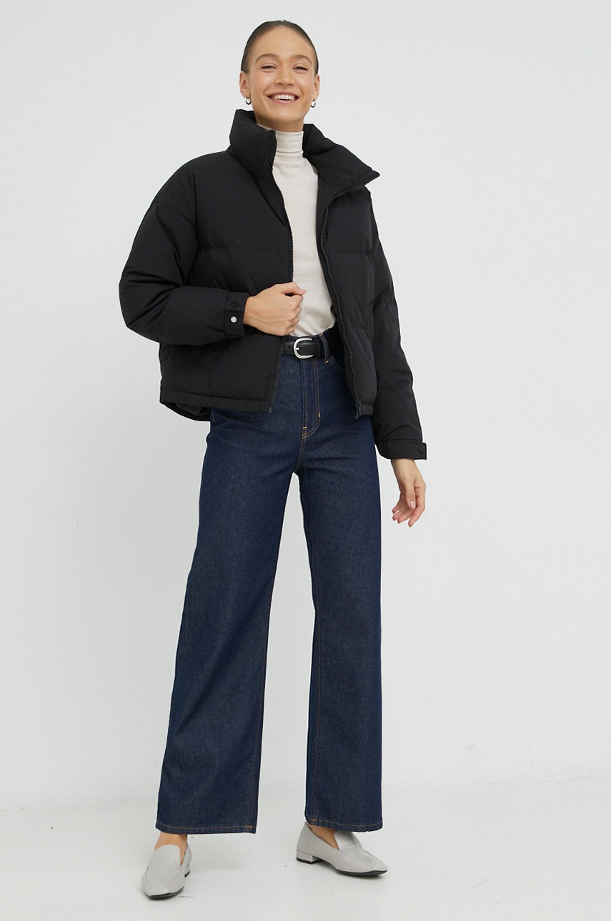 

Пуховая куртка United Colors of Benetton женская цвет чёрный зимняя oversize