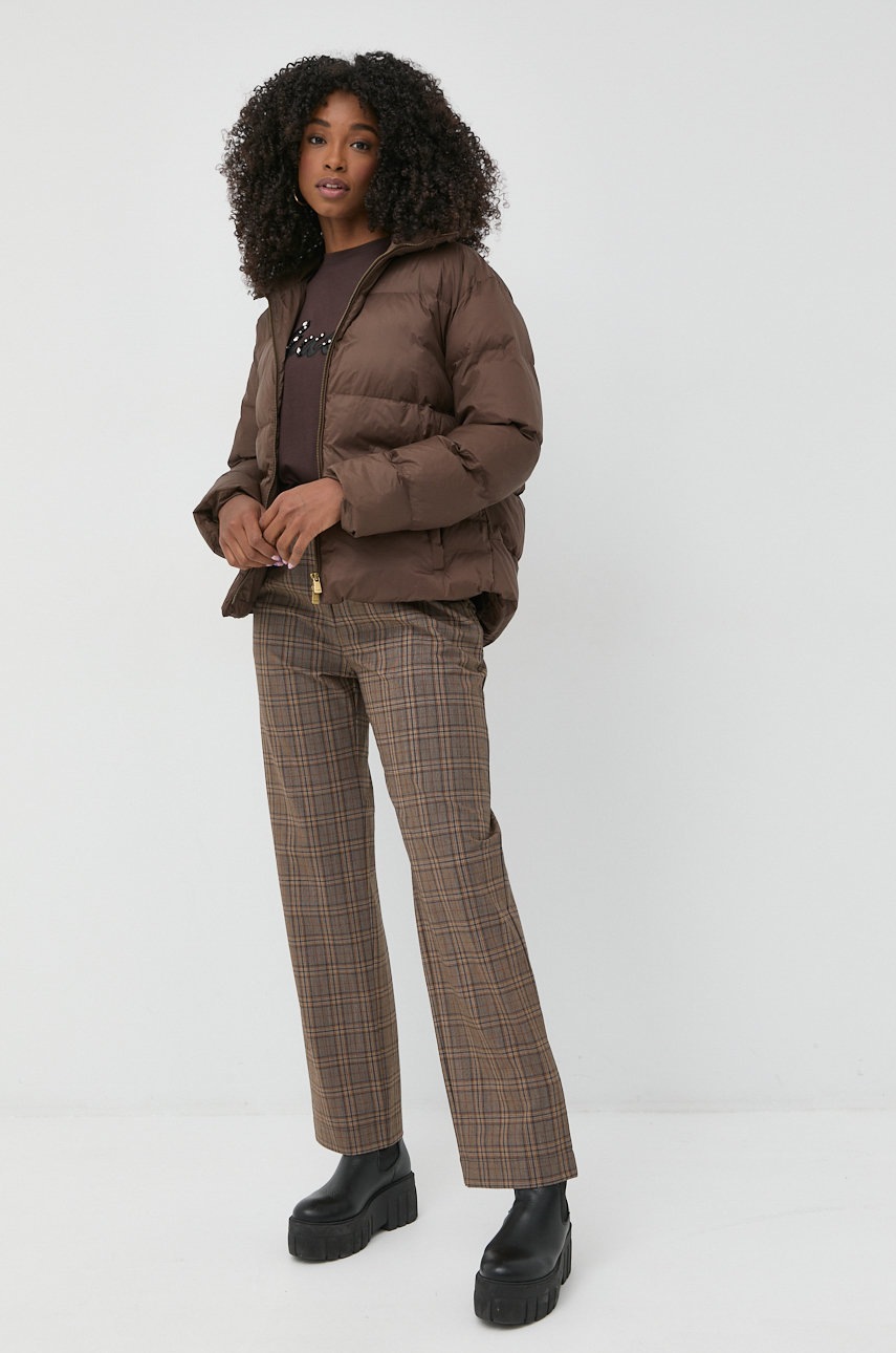 

Куртка Pinko женская цвет коричневый зимняя oversize