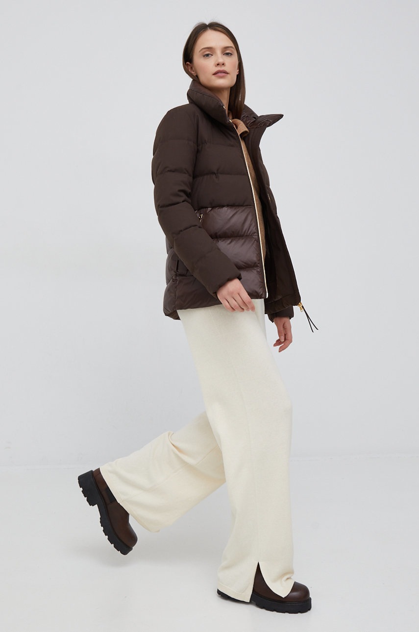 

Пухова куртка Woolrich жіноча колір коричневий зимова
