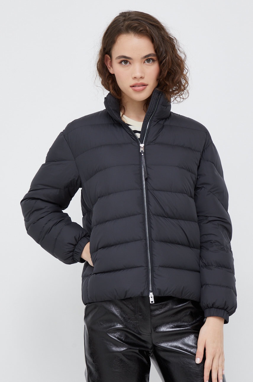 

Пухено яке Woolrich в черно със зимна изолация, Черен
