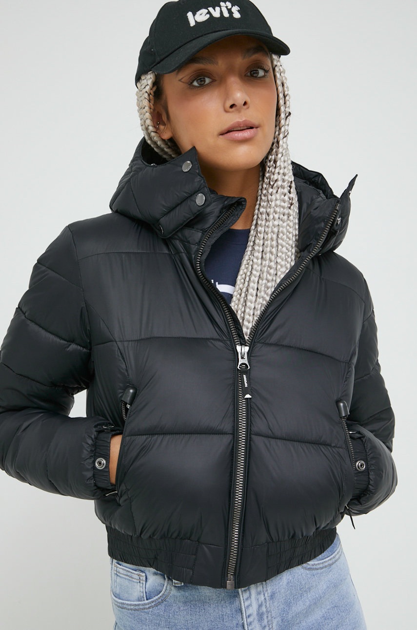 

Яке Superdry в черно със зимна изолация, Черен