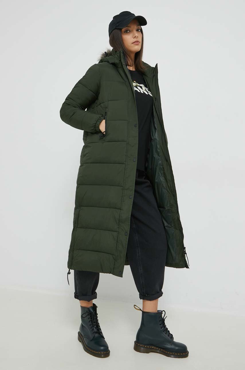 

Куртка Superdry женская цвет зелёный зимняя