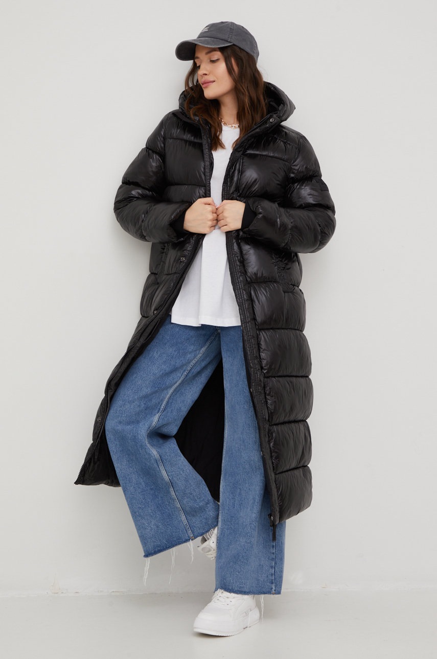 

Яке Superdry в черно със зимна изолация, Черен