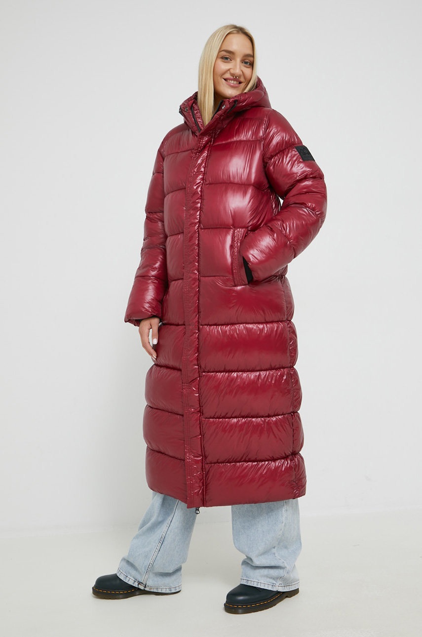 

Куртка Superdry женская цвет бордовый зимняя