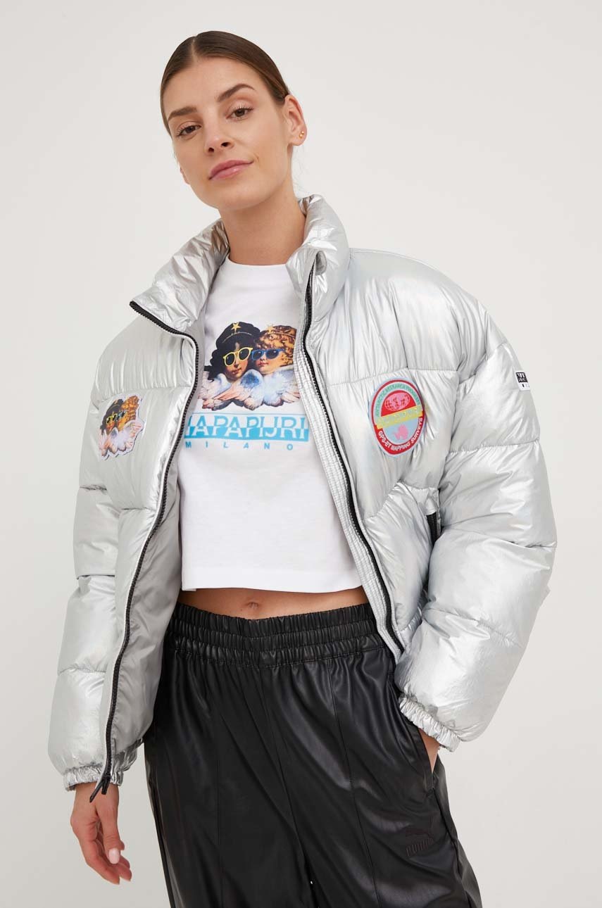 

Яке Napapijri X Fiorucci в сребристо със зимна изолация с уголемена кройка, Сребърен