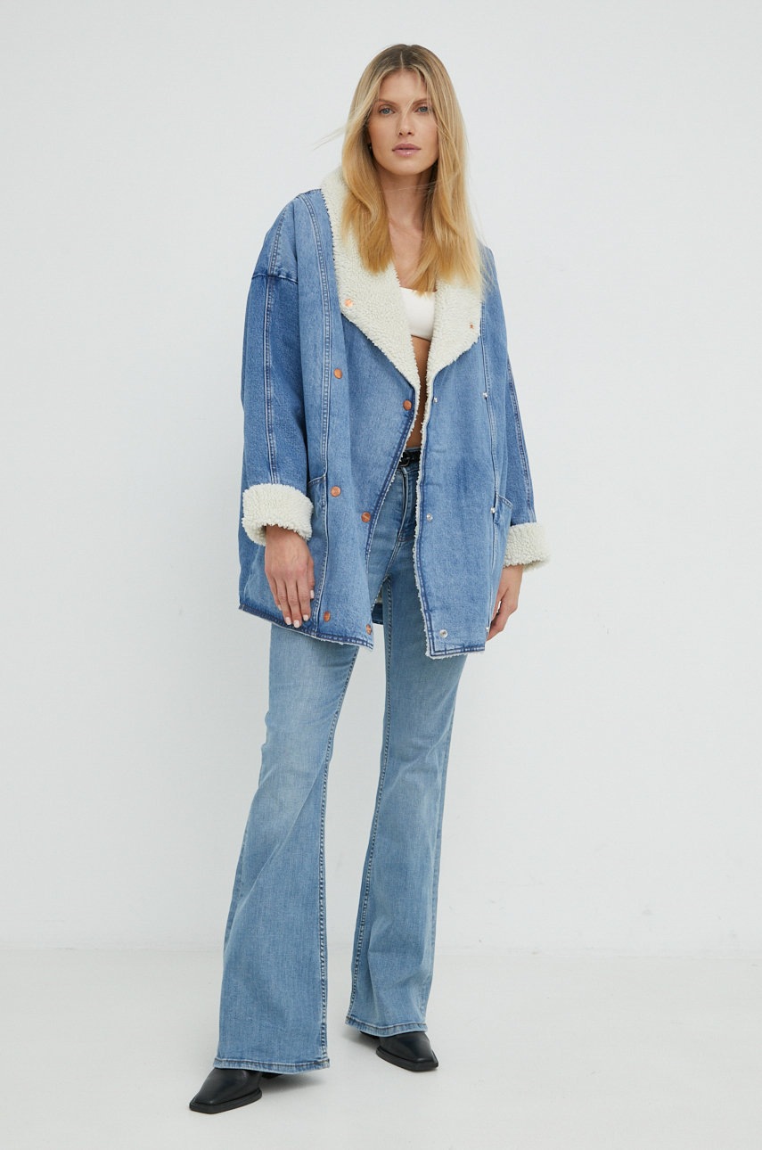 

Джинсова куртка Wrangler жіноча перехідна oversize