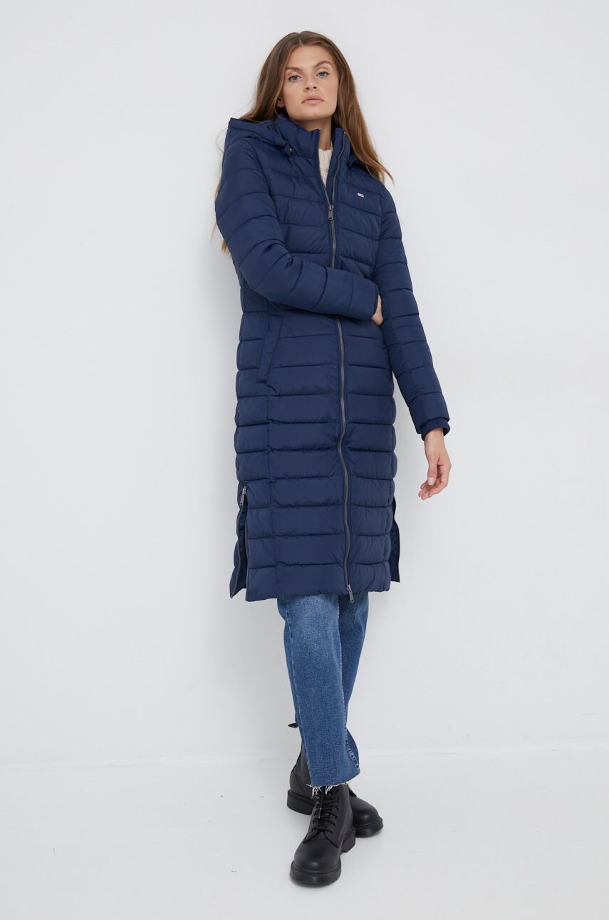 

Куртка Tommy Jeans женская цвет синий зимняя