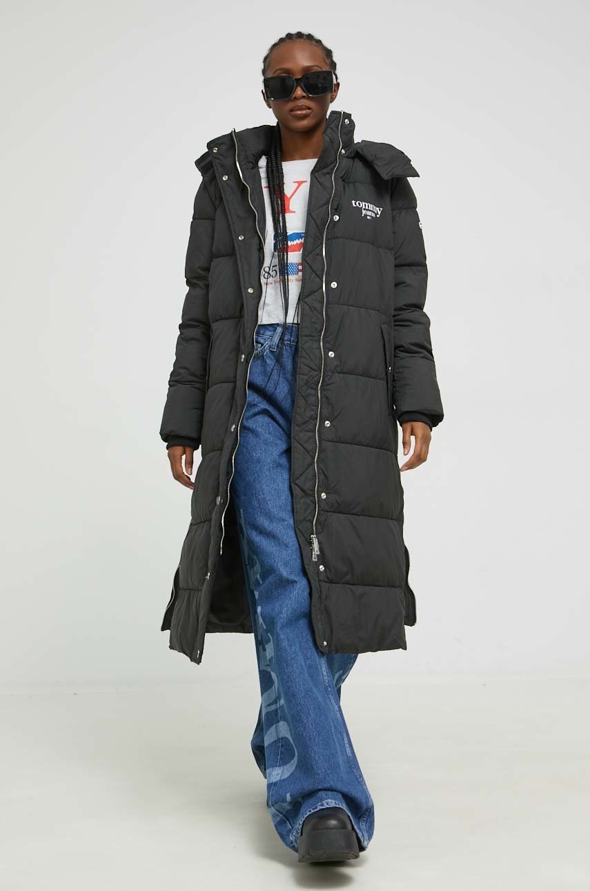 

Куртка Tommy Jeans женская цвет чёрный зимняя