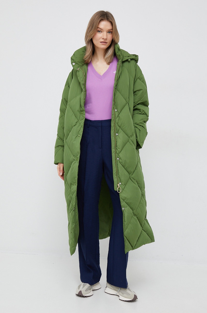 

Пуховая куртка United Colors of Benetton женская цвет зелёный зимняя oversize