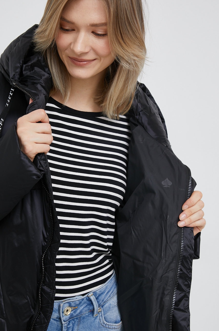 Пухова куртка Tiffi Zarmatt жіноча колір чорний зимова oversize 