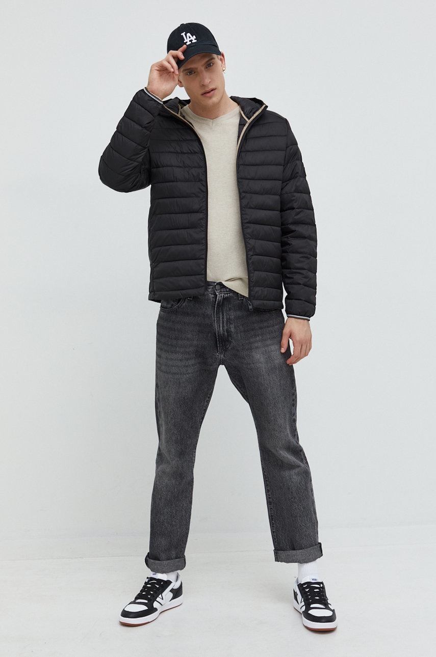 

Яке Jack & Jones в черно с преходна изолация, Черен