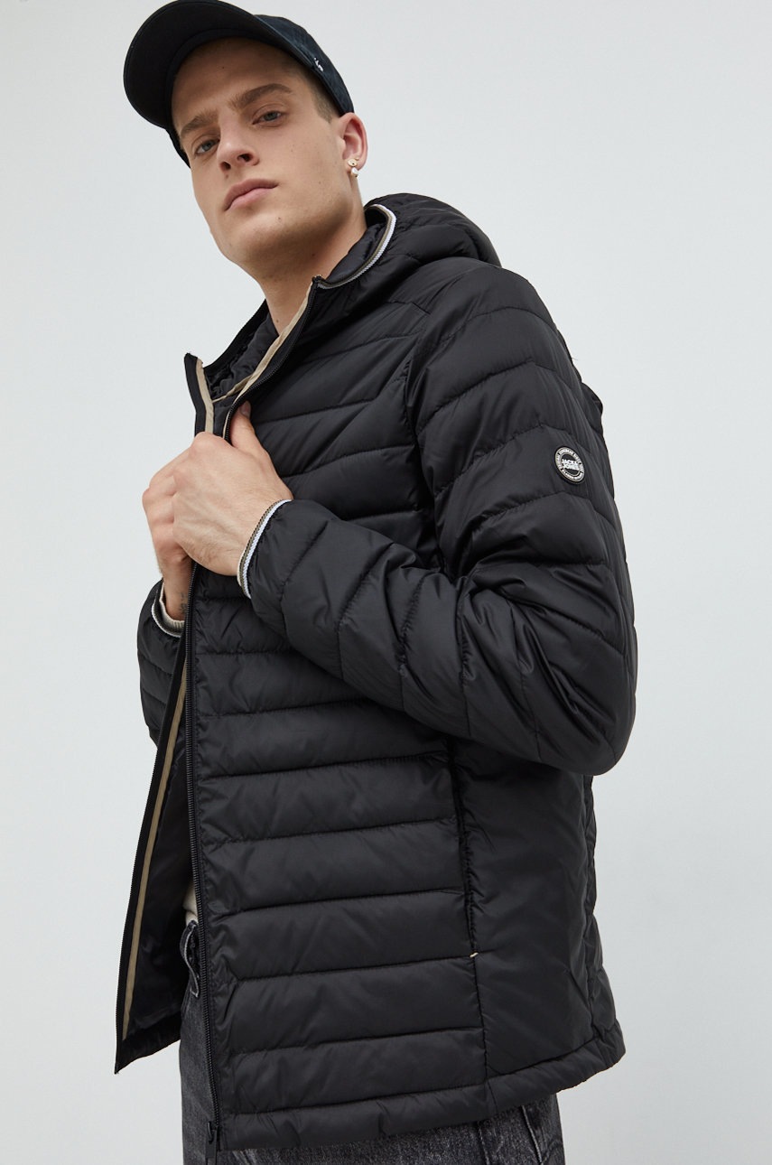 

Куртка Jack & Jones чоловіча колір чорний перехідна