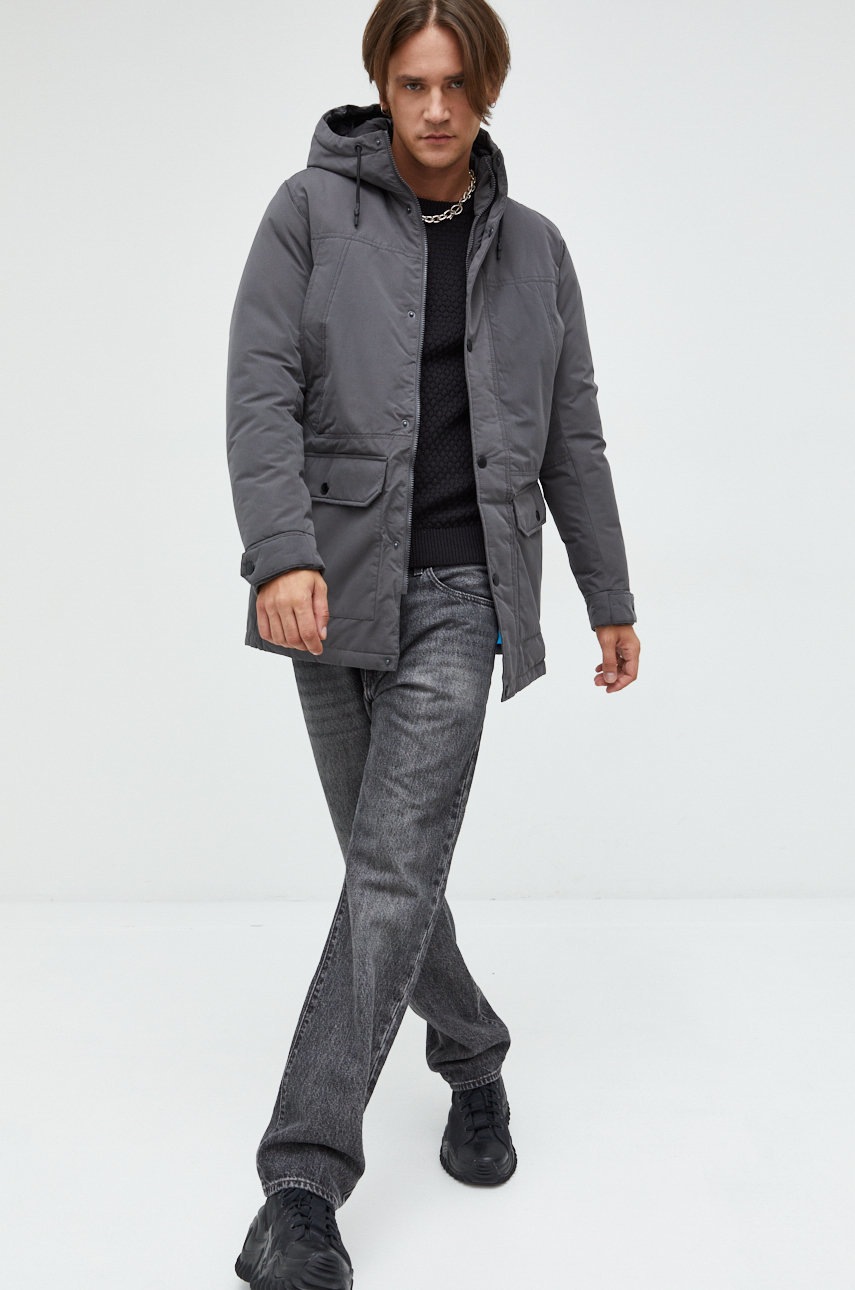 

Яке Jack & Jones в сиво със зимна изолация, Сив