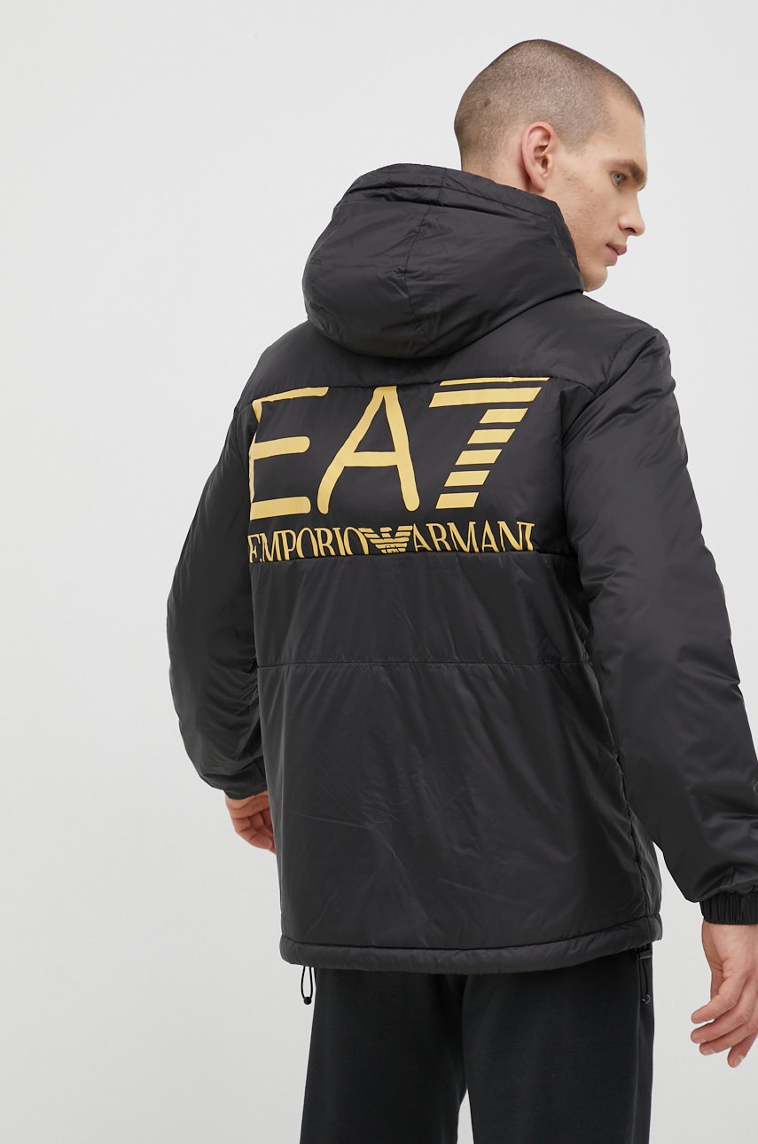 

Яке EA7 Emporio Armani в черно с преходна изолация, Черен