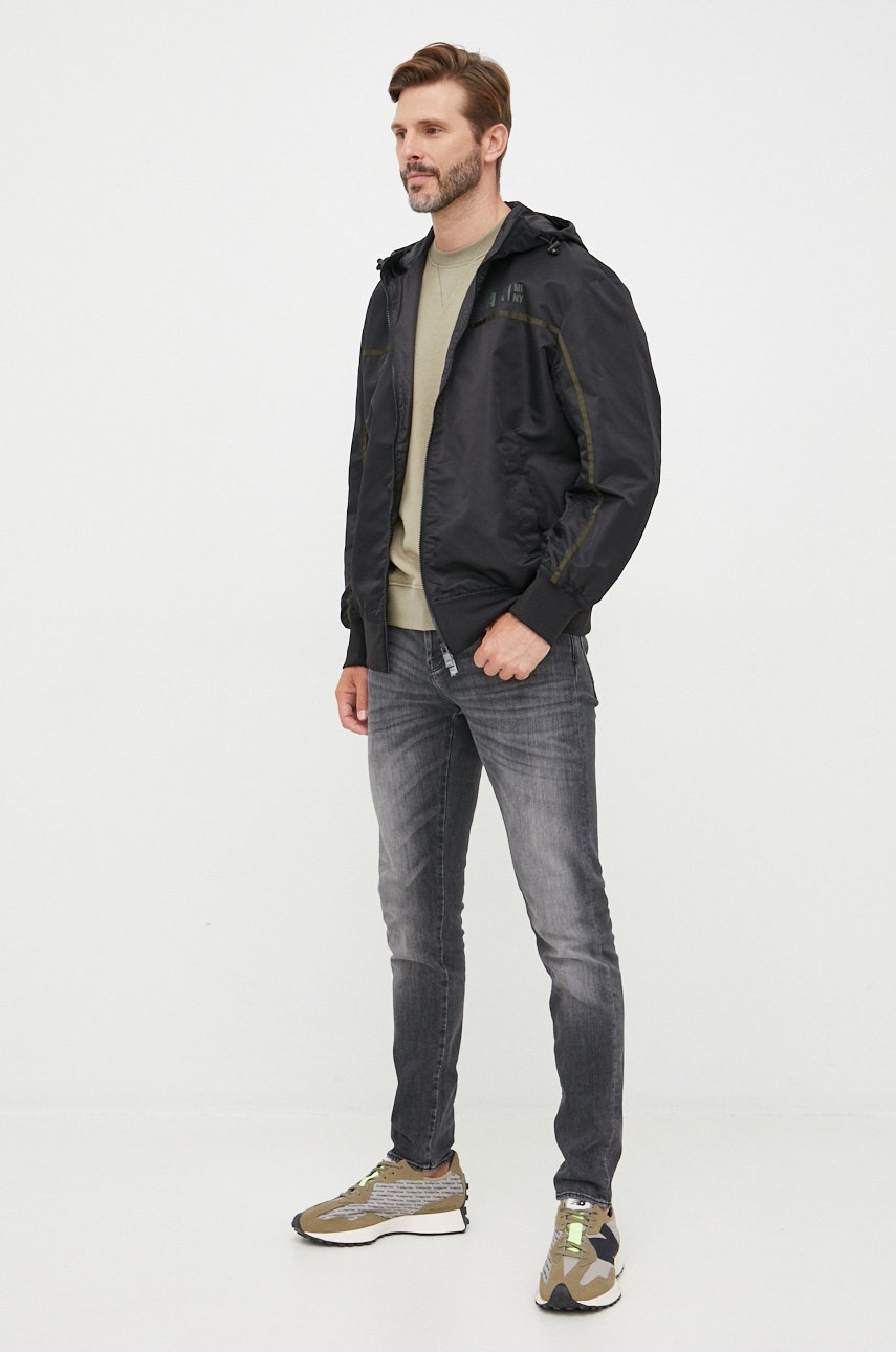 

Куртка Armani Exchange чоловіча колір чорний перехідна