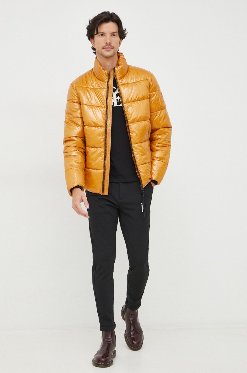 

Куртка Guess мужская цвет оранжевый зимняя