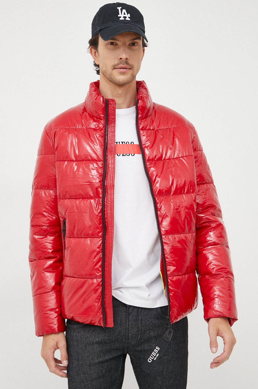 

Куртка Guess чоловіча колір червоний зимова