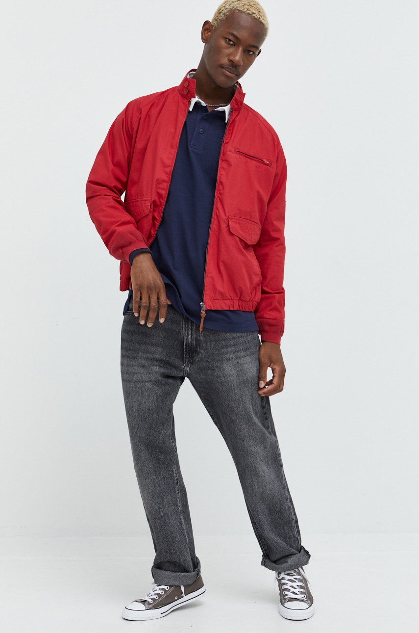

Яке Superdry в червено с преходна изолация, Червен