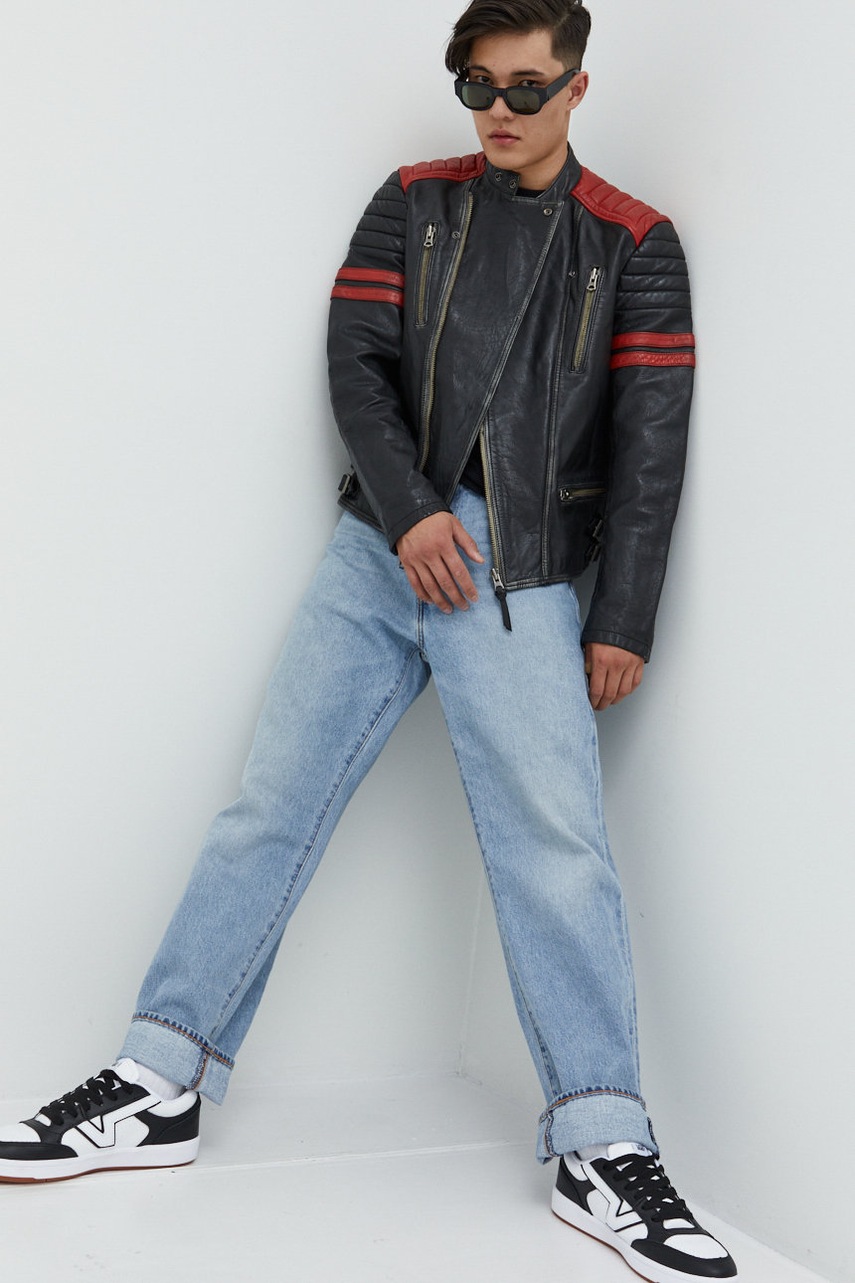 

Кожаная куртка Superdry мужская цвет чёрный переходная