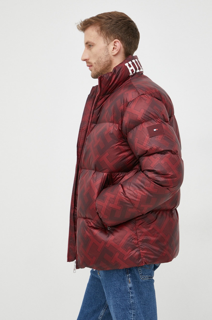 

Пухено яке Tommy Hilfiger в бордо със зимна изолация