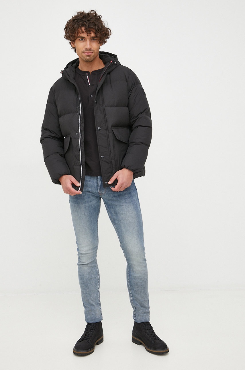 

Куртка Tommy Hilfiger мужская цвет чёрный зимняя oversize