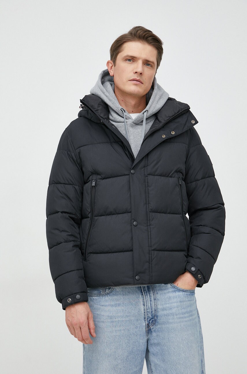 

Яке BOSS Boss Casual в черно със зимна изолация, Черен