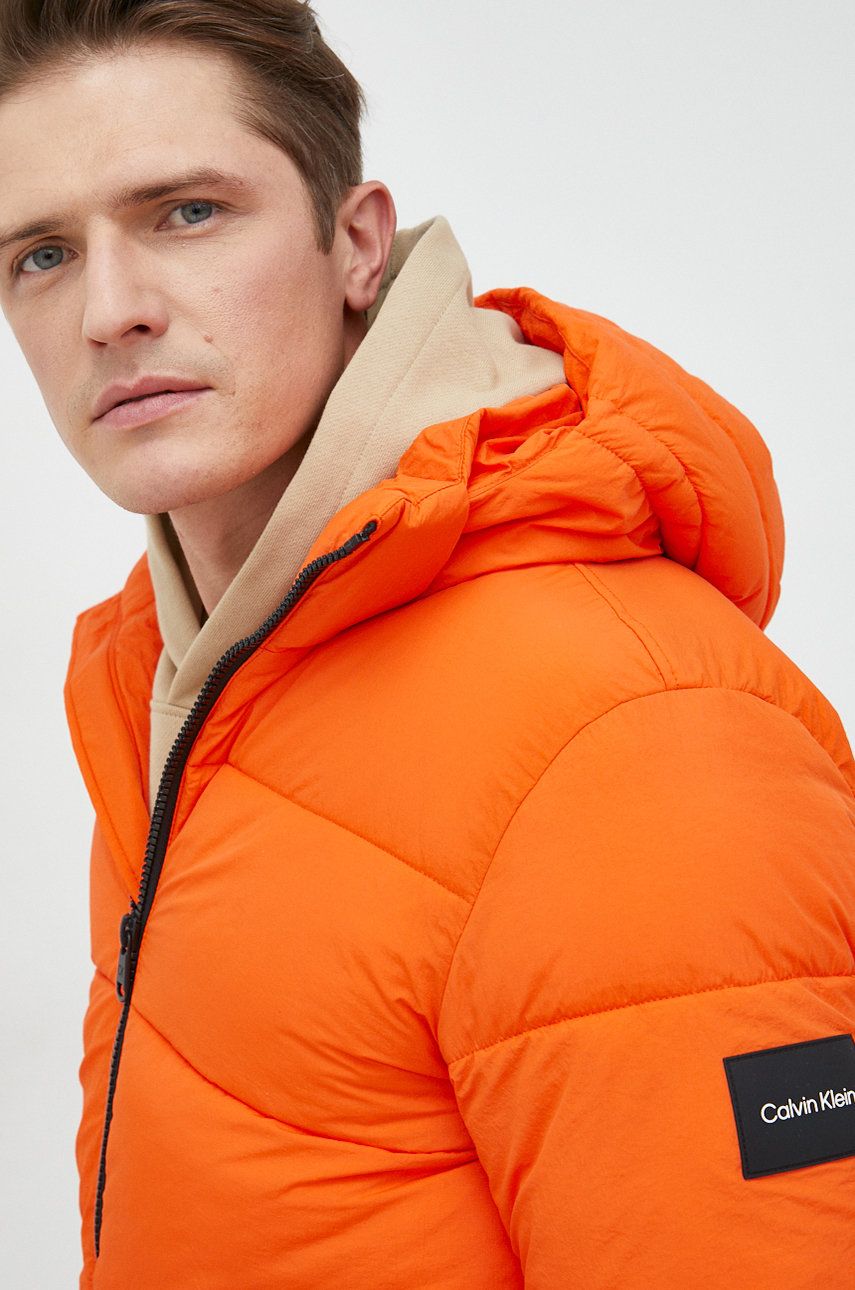 Calvin Klein kurtka męska kolor pomarańczowy zimowa