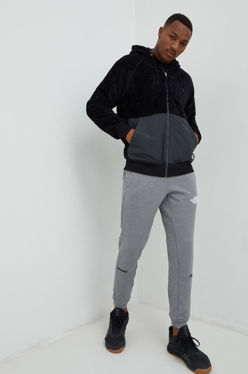 

Куртка The North Face мужская цвет чёрный переходная