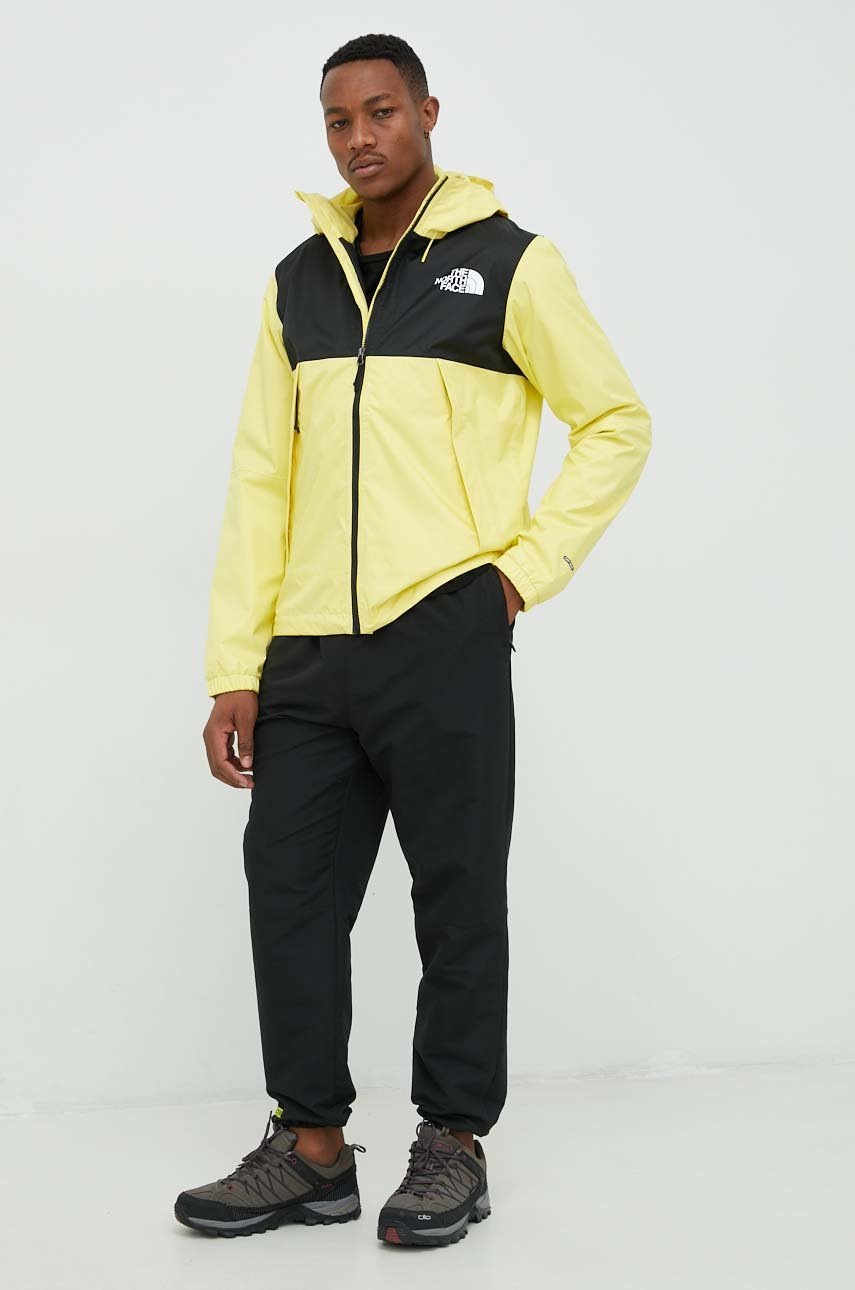 

Куртка The North Face Men S Mountain Q Jacket чоловіча колір жовтий перехідна