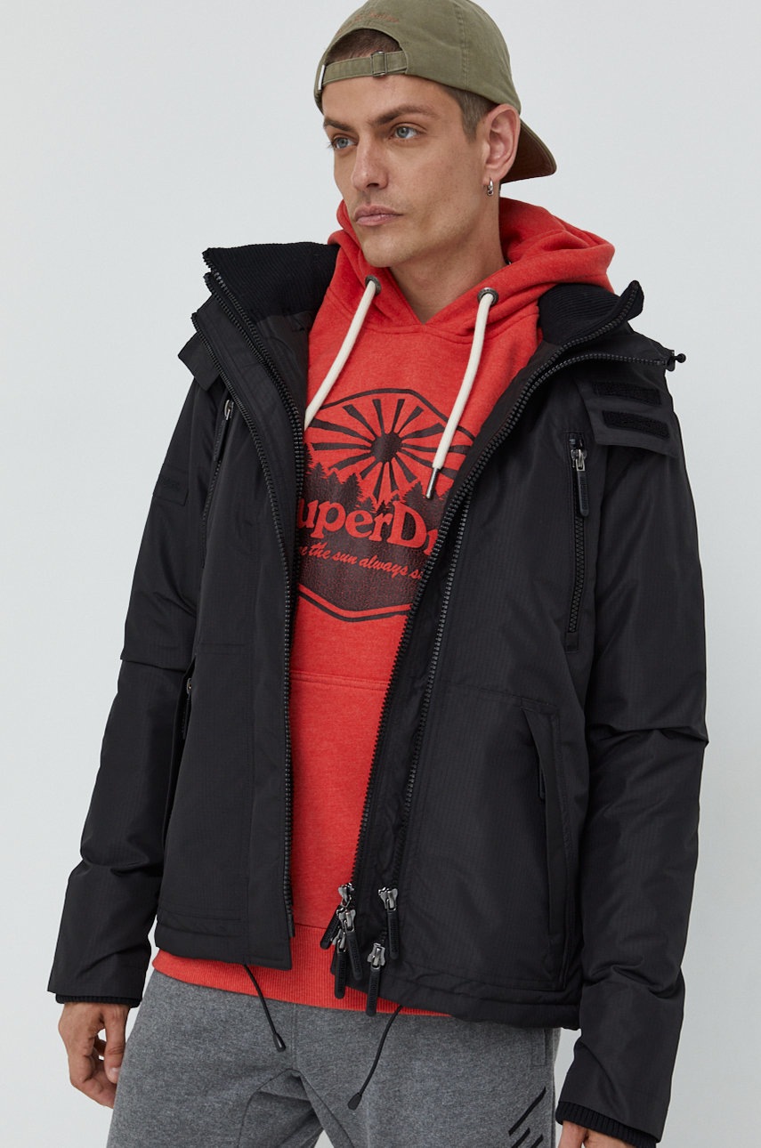 

Куртка Superdry чоловіча колір чорний перехідна