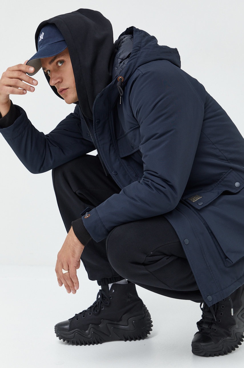 

Куртка Superdry мужская цвет синий зимняя