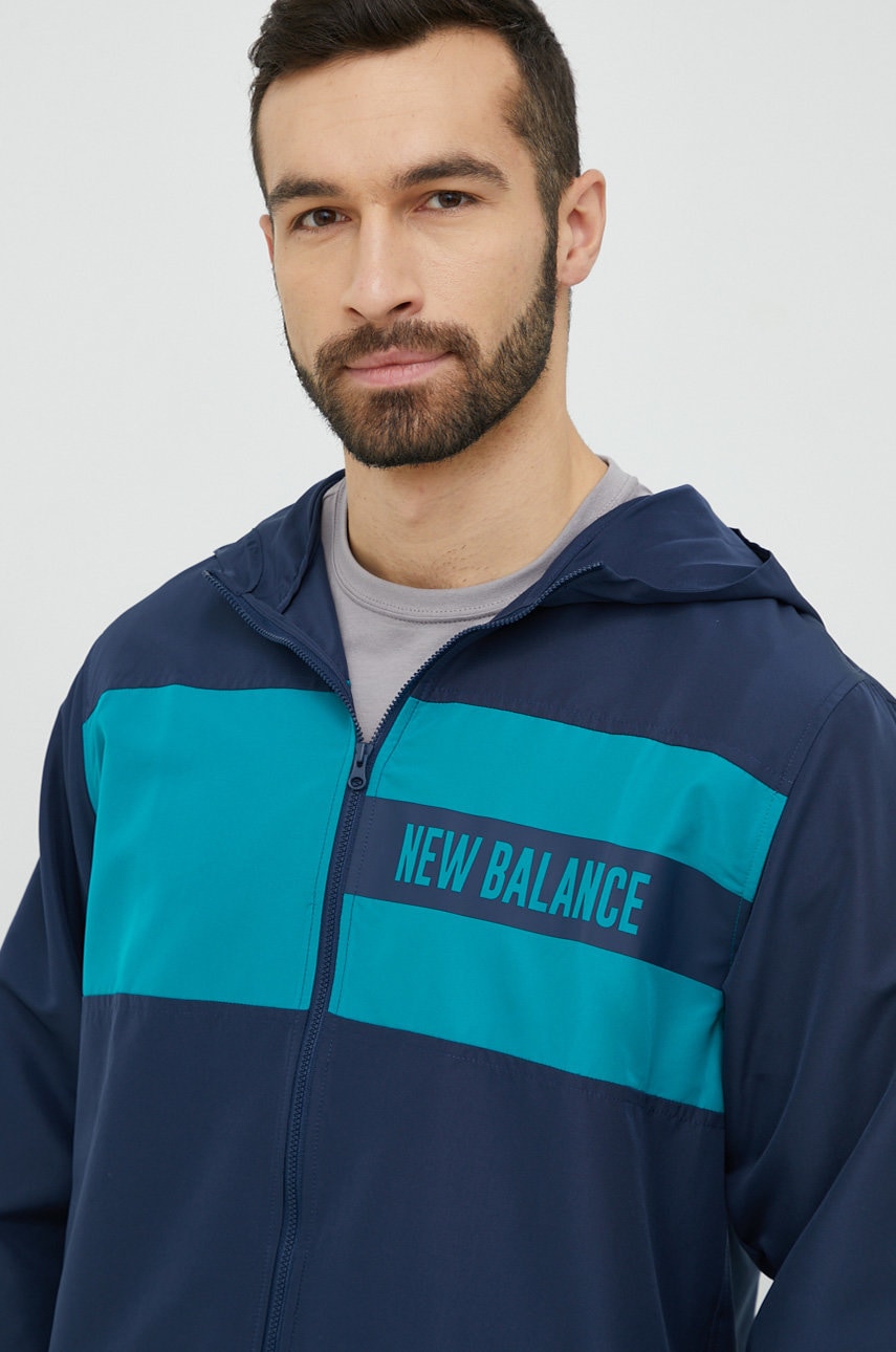 New Balance Geaca Barbati, Culoarea Albastru Marin, De Tranzitie