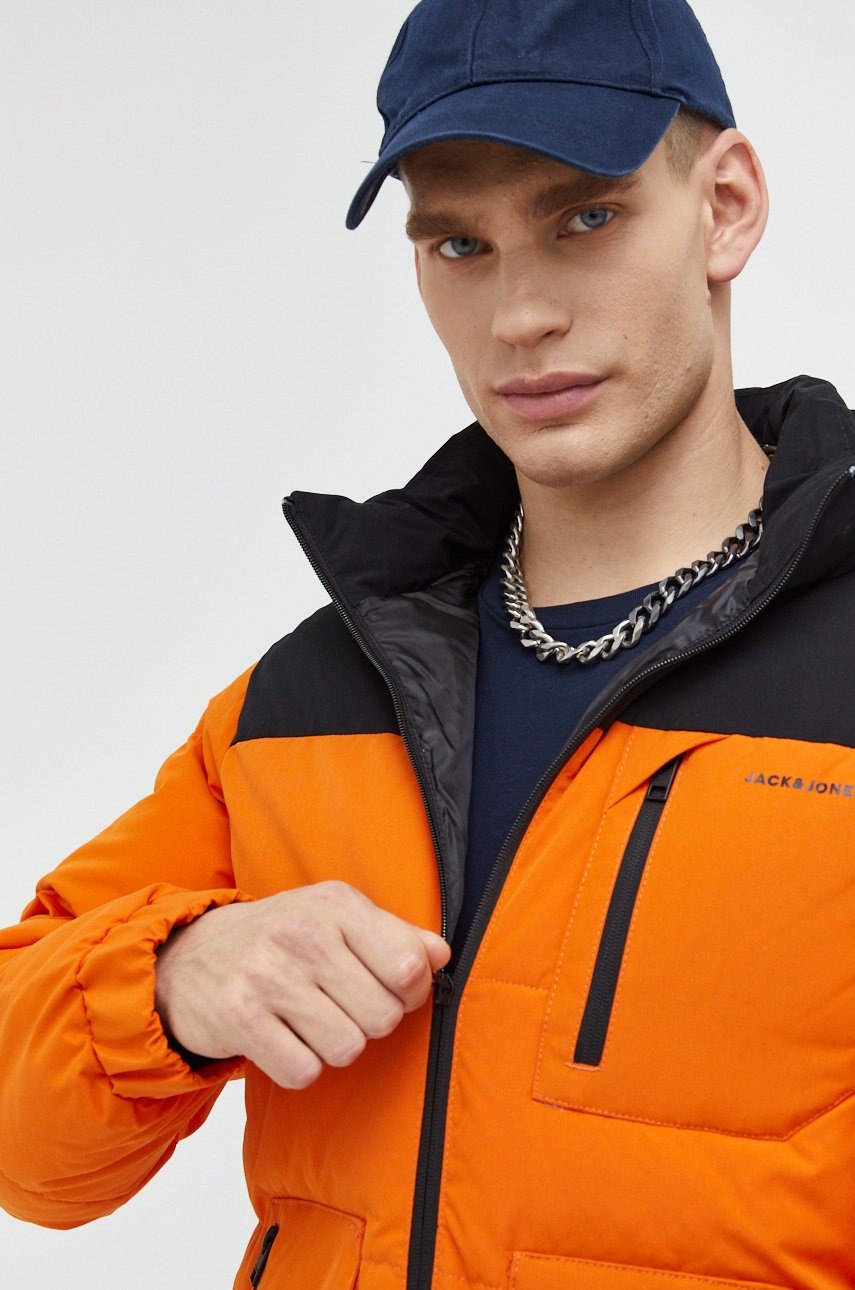 

Яке Jack & Jones Jcootto в оранжево със зимна изолация, Оранжев