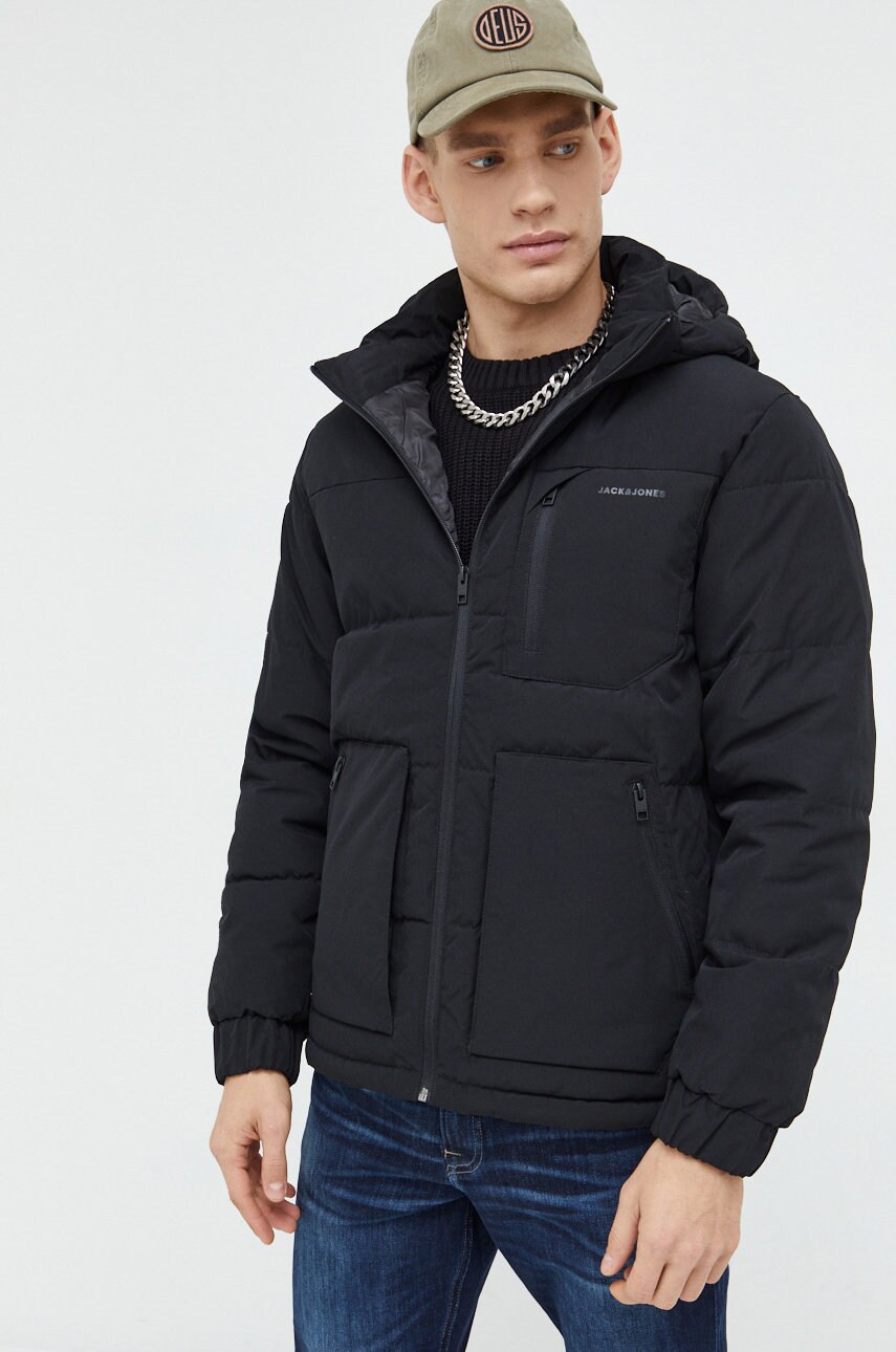 

Яке Jack & Jones Jcootto в черно със зимна изолация, Черен