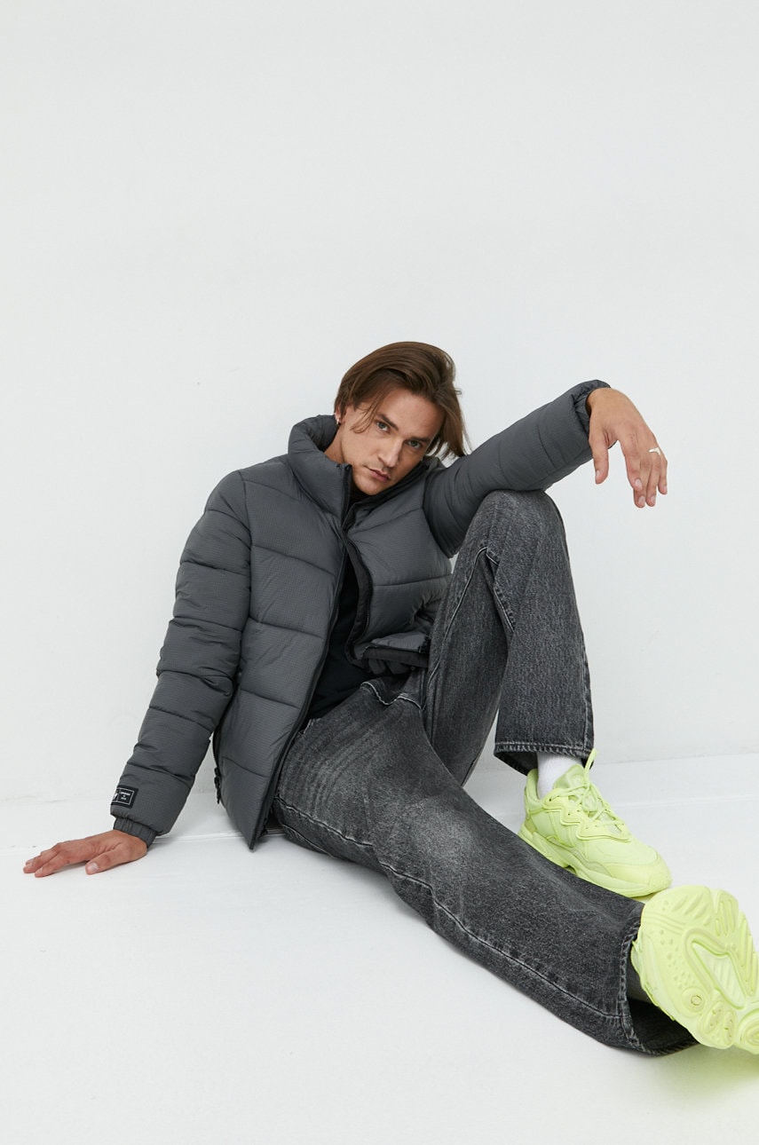 Superdry geaca barbati, culoarea gri, de iarna