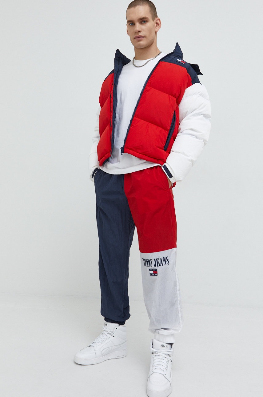 

Пухова куртка Tommy Jeans чоловіча колір червоний зимова